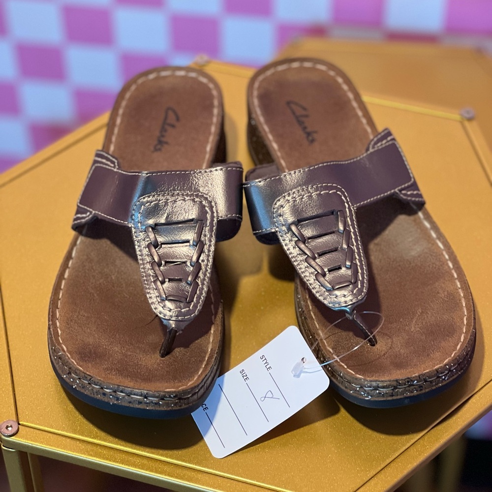Clarks Dark Brown Leather Flip-Flops